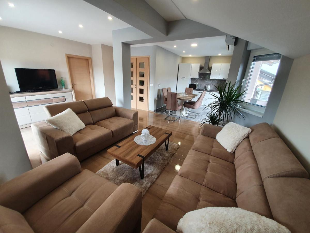 Apartman Bozur **** Satnica Dakovacka Экстерьер фото