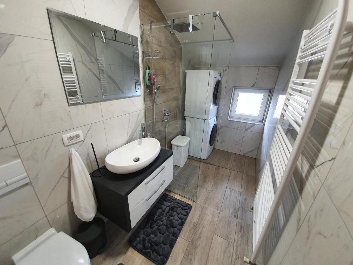 Apartman Bozur **** Satnica Dakovacka Экстерьер фото