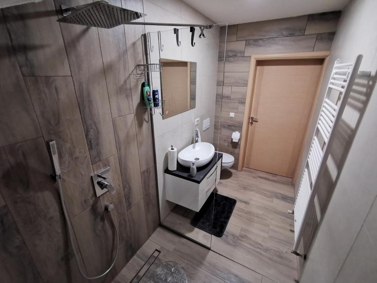 Apartman Bozur **** Satnica Dakovacka Экстерьер фото